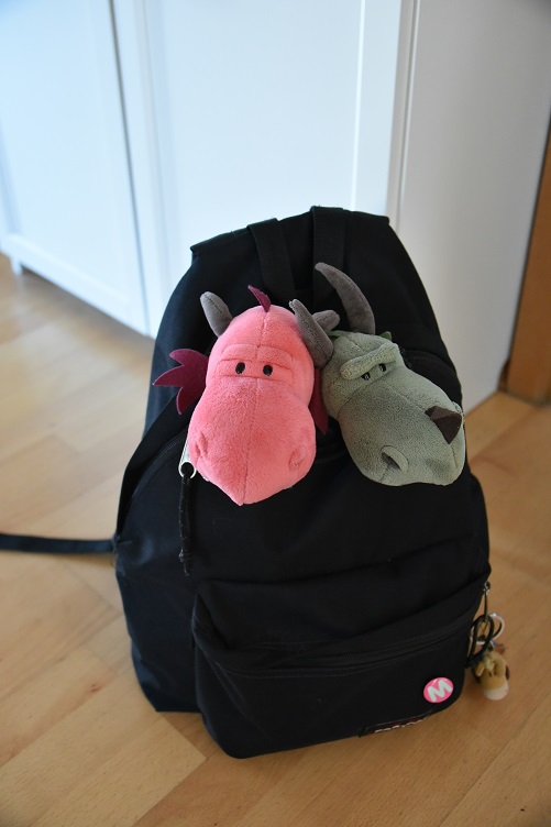 Runa und Päffchen im Rucksack