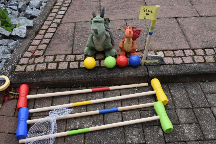 Kricket im Hof