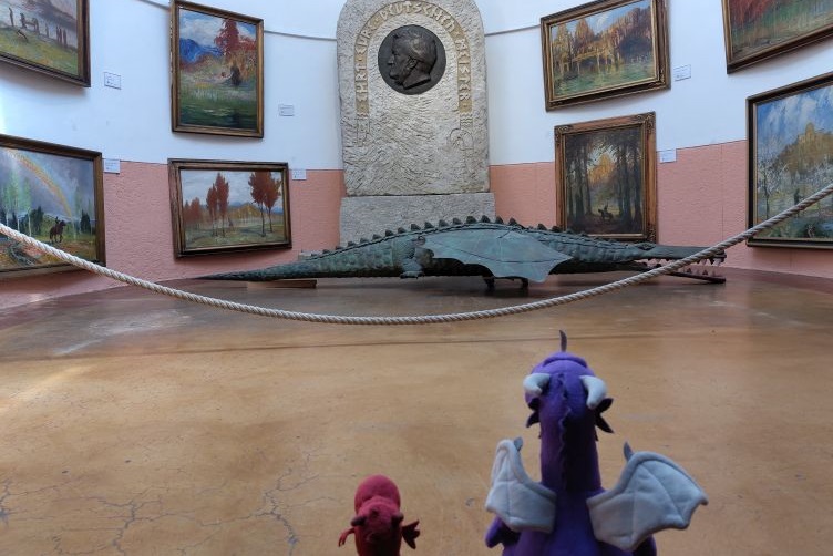 Nibelungenhalle