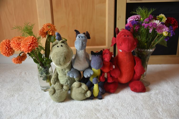 Tapsi, Fira, Lina, Luna, Saphira und Ruby feiern ihren Willkommen in der Familie-Tag