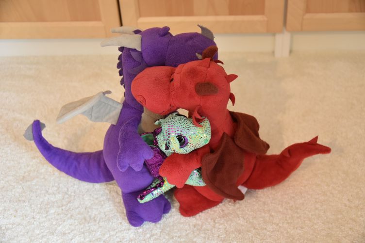 Ruby und Violetta umpfoten Niji