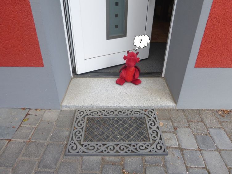 Aegon findet vor der Tür kein Paket