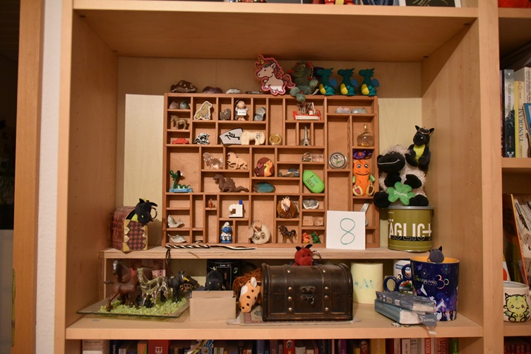 Mini-Gang im Deko-REgalfach