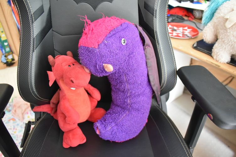 Ruby und Muta plaudern miteinander